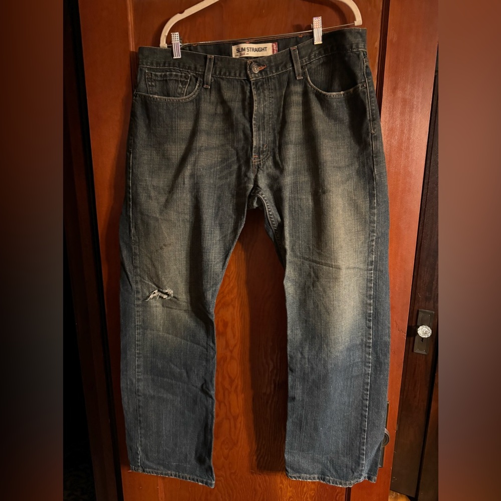Levi’s 514 strait leg denim jeans